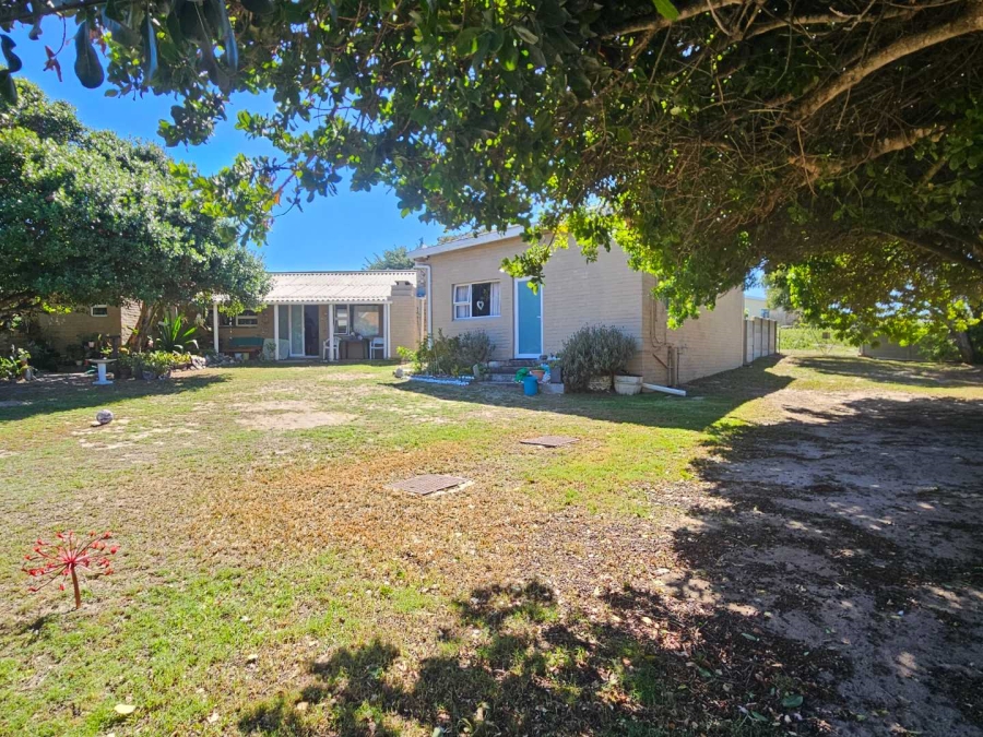 4 Bedroom Property for Sale in Pearly Beach Western Cape